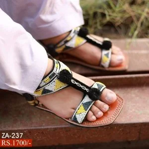 Tilla Chappal